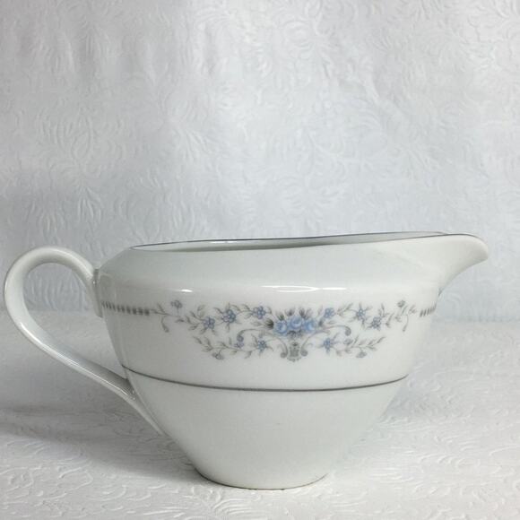 Vintage Towne House China Covered Sugar & Creamer Set Providence Pattern Japan - Picture 7 of 10